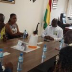 Matoto: Une délégation régionale d’évaluation du projet du comité d’alerte précoce et de cohésion sociale reçue par le Maire