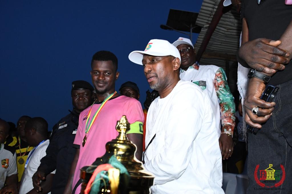 TOURNOI INTER-QUARTIERS DE MATOTO: L’ÉQUIPE DE GBESSIA ÉCOLE SACRÉE CHAMPIONNE