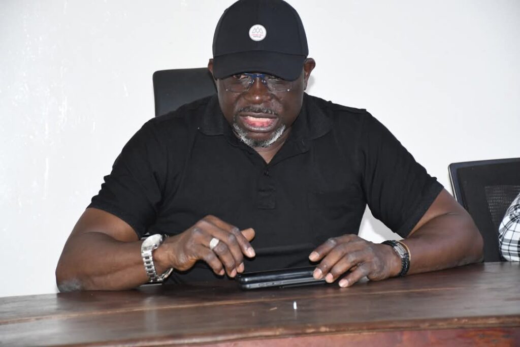 GESTION DES ORDURES LE LONG DES RAILS – ROUTE DU PRINCE : l’AUTORITÉ COMMUNALE DE MATOTO RENCONTRE LES OCCUPANTS DU SITE