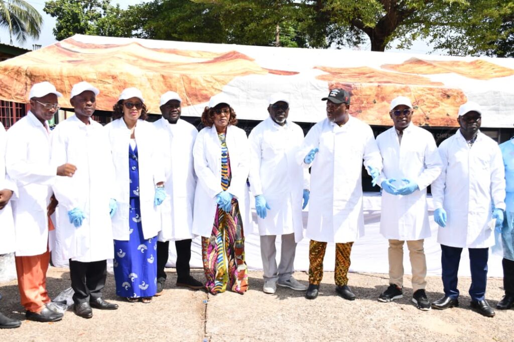 Matoto : le ministre de l’Élevage lance la campagne de vaccination contre la rage