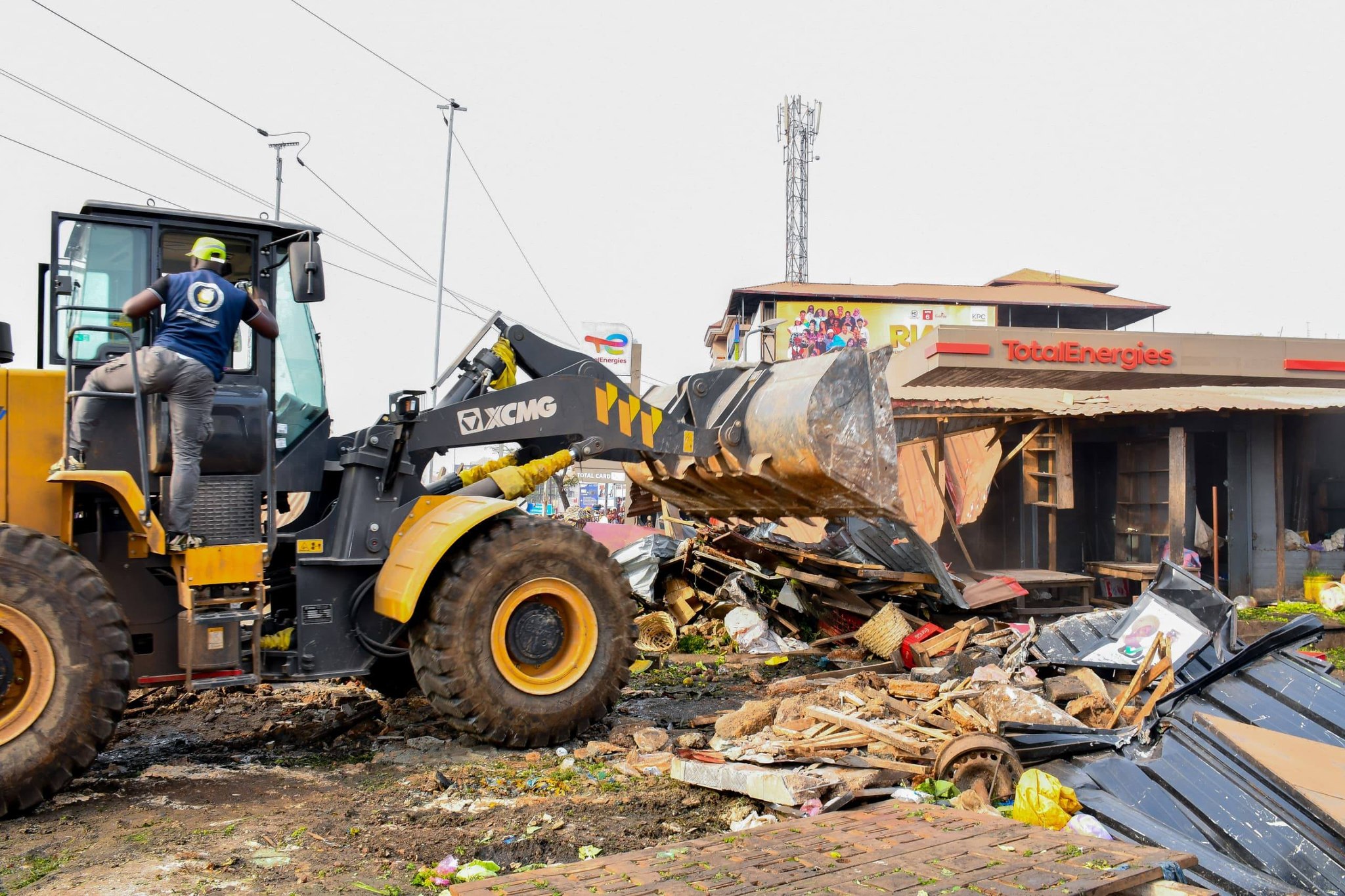 MATOTO : VASTE OPÉRATION DE DÉGUERPISSEMENT POUR LIBÉRER LES EMPRISES PUBLIQUES
