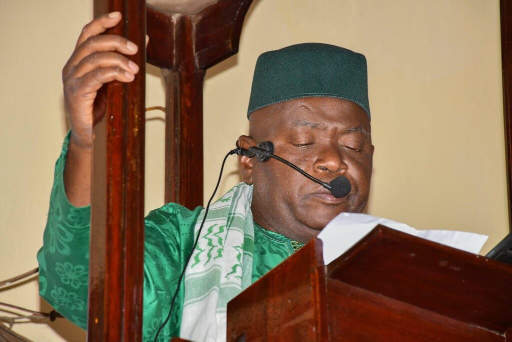 PRIÈRE DU VENDREDI : LE PRÉSIDENT DE LA DÉLÉGATION SPÉCIALE DE MATOTO EN COMMUNION AVEC LES FIDÈLES DE LA MOSQUÉE FOFANA